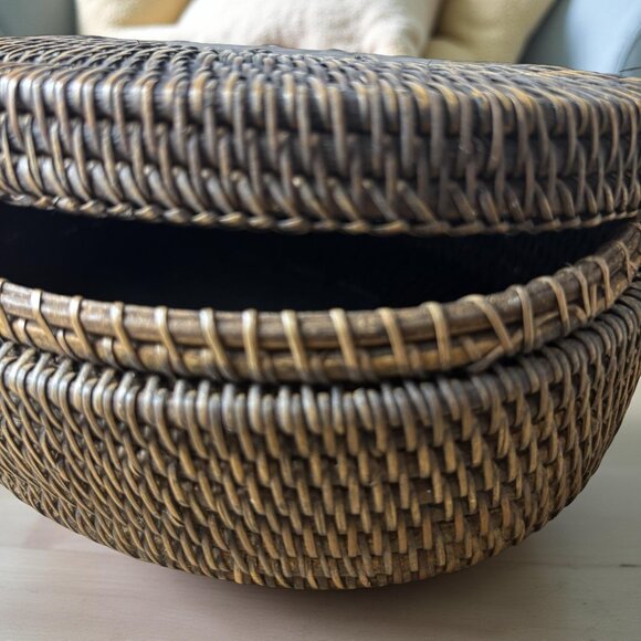 Vintage Rattan and Wood Oval Basket with Inlaid Lid – 8x6 – Handwoven Vanity or - Picture 6 of 8